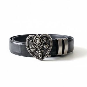 Vintage: Vincenza ☾ ©1997 Celestial Etched Metal Buckle Belt ☾ Black Leather